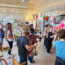 Classroom of student learning traditional dancing.